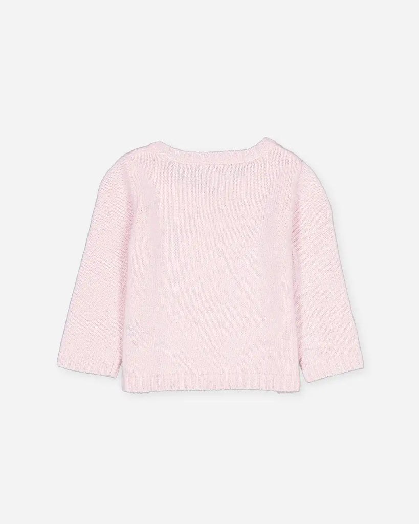 Vue de dos du cardigan pour bébé à col rond en couleur rose blush et en laine et cachemire de la marque Bobine Paris.