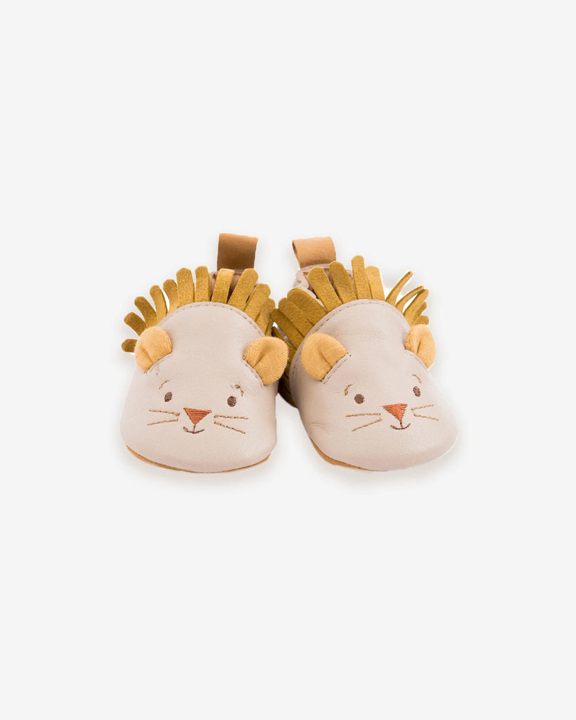 Chaussons pour bébé en cuir avec design lion de la marque Bobine Paris.
