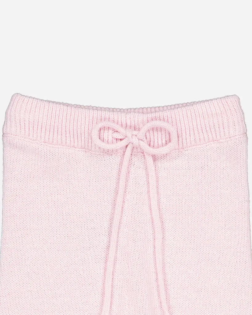  Zoom du pantalon bébé en laine et cachemire couleur rose blush de la marque Bobine Paris.