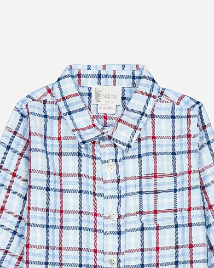 Zoom de la chemise bébé à carreaux bleu et rouge de la marque Bobine Paris