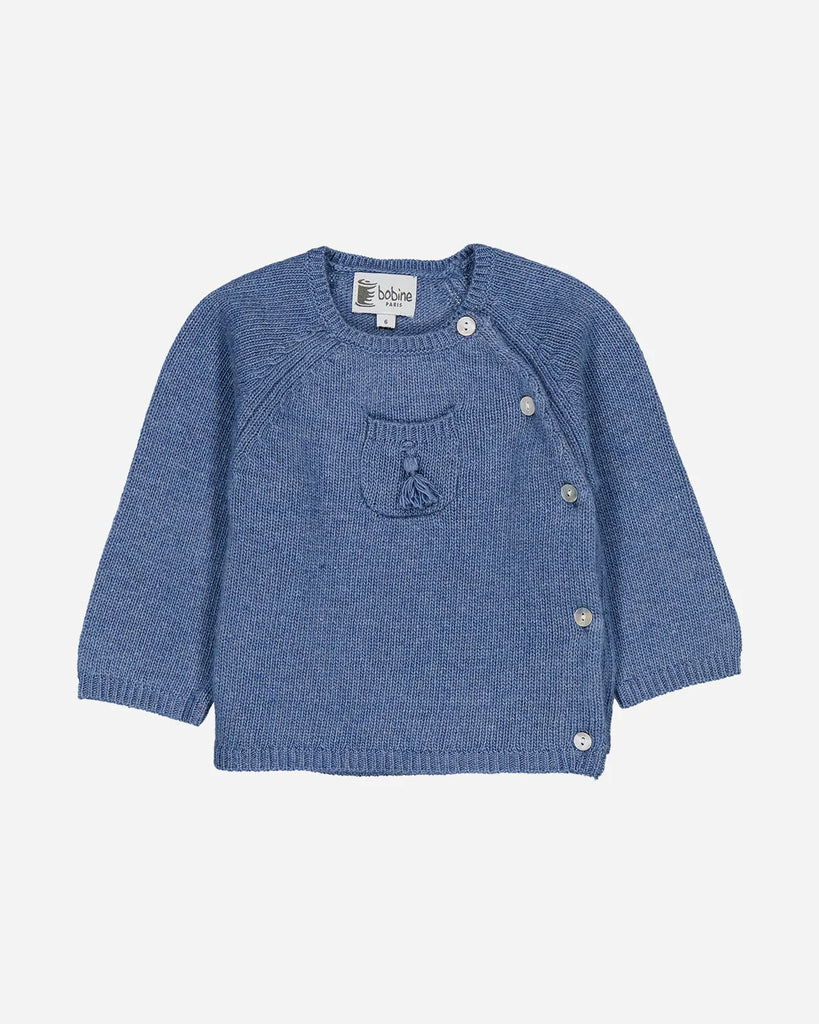 Pull bébé cache-coeur couleur bleu jean de la marque Bobine Paris.