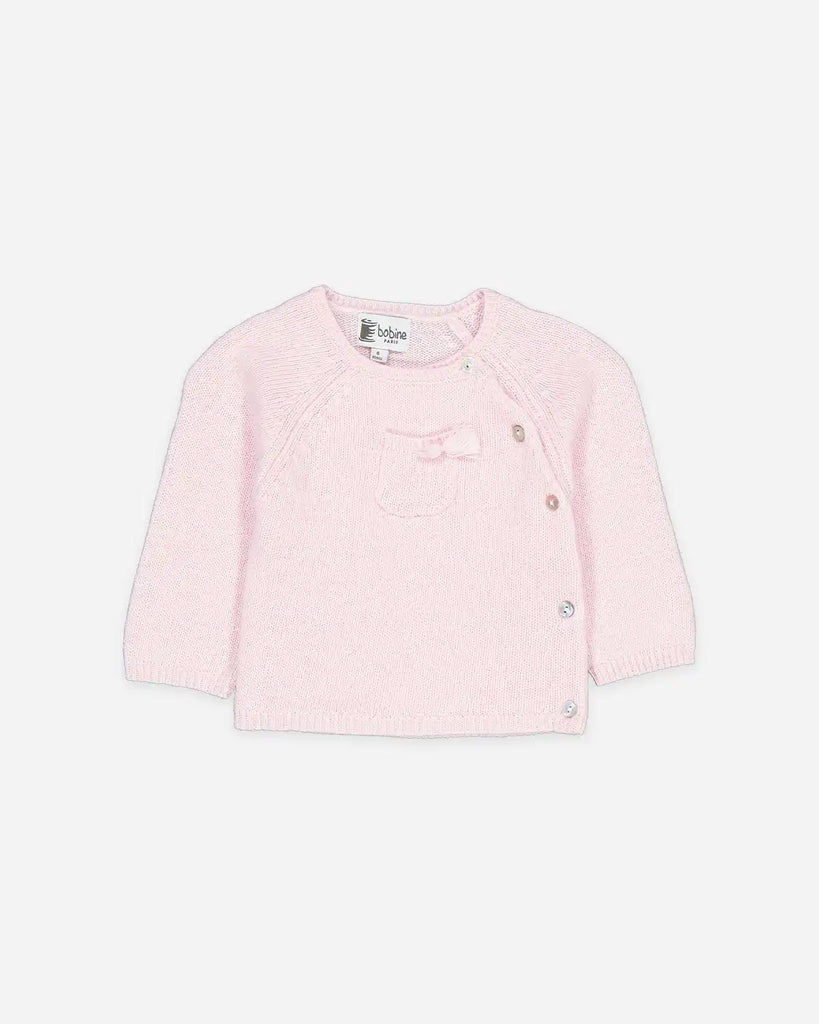 Pull bébé cache-coeur couleur rose blush de la marque Bobine Paris.