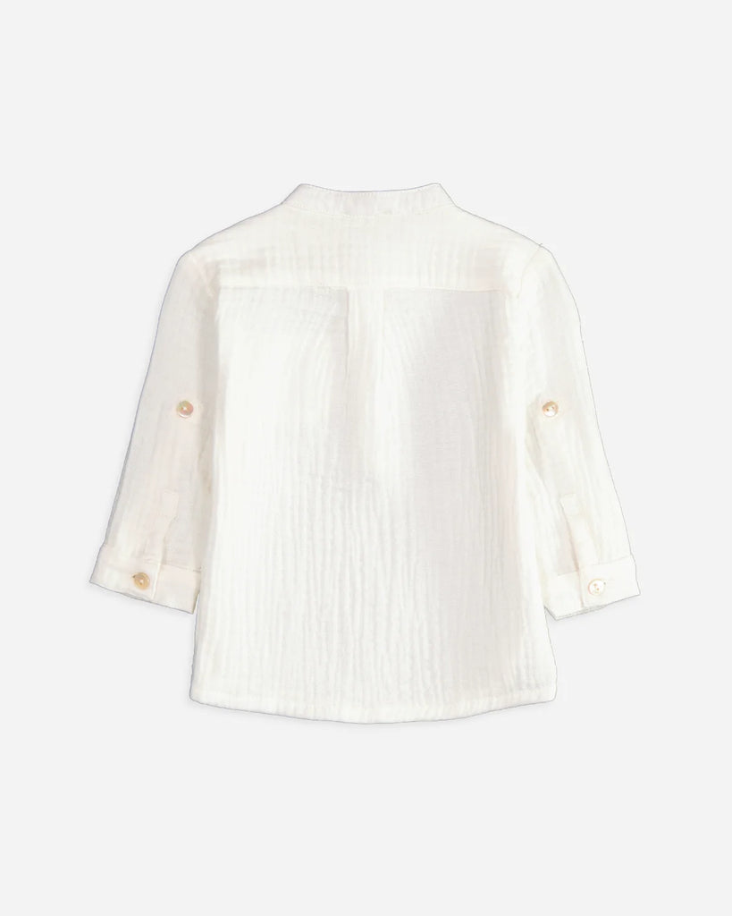 Vue de dos de la chemise pour bébé garçon en gaze de coton écru de la marque Bobine Paris.