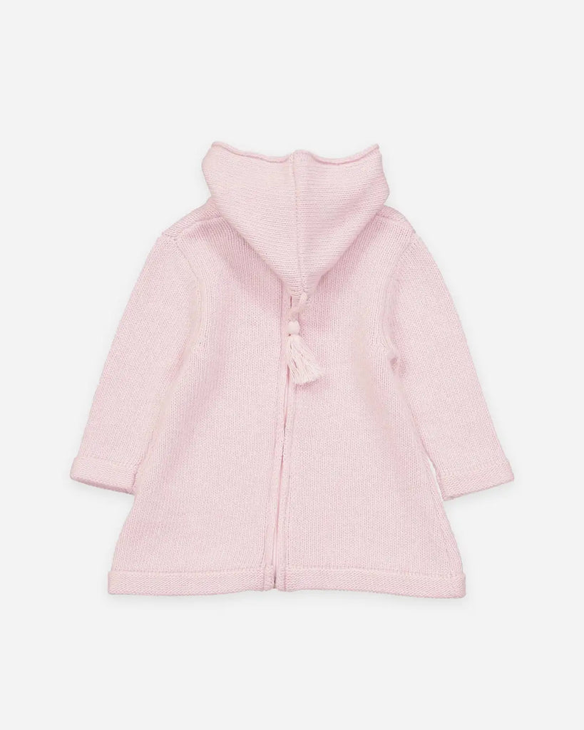 Vue de dos du burnous pour bébé en laine et cachemire rose blush de la marque Bobine Paris zippé.
